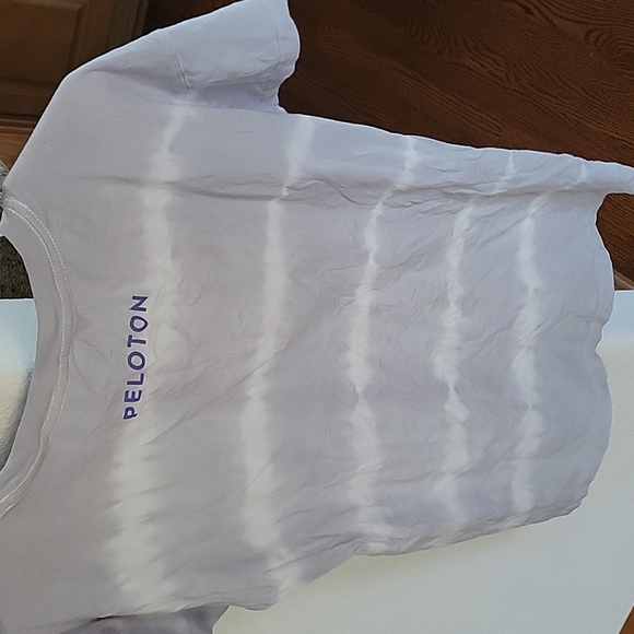 Peloton top - Picture 3 of 3